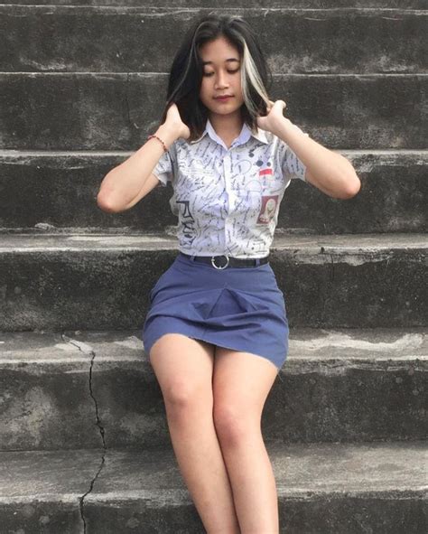 sma cantik dan mulus indonesia .
